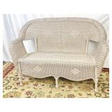 Whicker Bench 4ft x2ft x2ft 11in