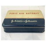 Vtg Johnson & Johnson First Aid Autokit Tin