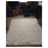 White CuddlDuds Full/Queen Soft Fuzzy Comforter