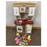Step2 Lifestyle Fresh Accents Kitchen w/ Toy Food