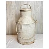 Essco 1 Gallon Oil Can Indianapolis.