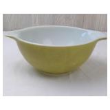 Vtg Pyrex 1 1/2qt Avocado Cinderella Mixing Bowl