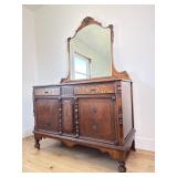 Dresser w/ Mirror 50in x22in x74.5in