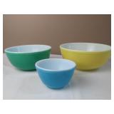 3 Vtg Pyrex Primary Colors Mixing Bowls