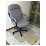 Adjustable Computer Desk Chair, & Chair Mat.