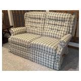 Lazy-Boy Reclining Love Seat. 59In W, 36In T, -