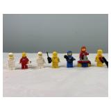Vintage Lego Mini Figs & Bricks. 1970-1980s