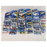 35 Hot Wheels