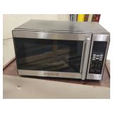 Black+Decker 700 Watt Microwave