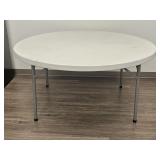 5 Foot Uline Round Resin Foldin Table
