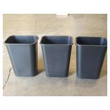 3 Rubbermaid 41 Quart Trash Can