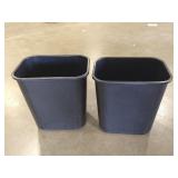 2 Trash Cans 7 Gallons