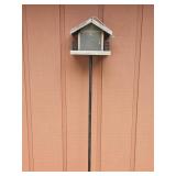 Cedar Wood Bird Feeder with 6ft Pole