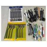 Large Assorted Brush & Tool Cleaning Lot