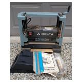 Delta 22-540 12-inch Portable Planer