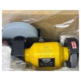 Central Machinery 6x8 Wet/Dry Grinder