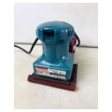 Makita BO4552 Finishing Sander