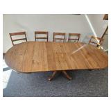 Round Oak Dining Table, 7 Leaves, 5 Chairs