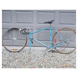 Vintage Schwinn Le Tour Road Bike