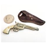 Miniature Cast Metal 6 Shooter Revolver & Holster