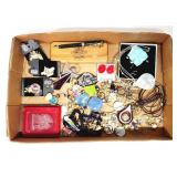 Assorted Costume Jewelry Single Flat #9