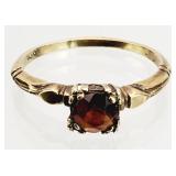 10K GOLD Garnet Stone Ring 1.75g - Sz. 7.5