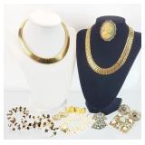 16pc Vtg Costume Jewelry, Money, Sar. Cov, Hobe +