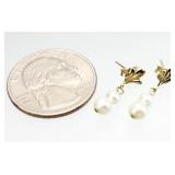10K GOLD Dangling Pearl Earrings 0.39 grams