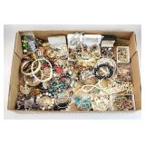 100+pc Costume Jewelry, Necklace, Bracelet + more