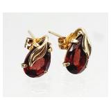 10K GOLD Natural Garnet Earrings 0.79 grams