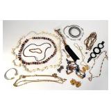 18pc Vtg Costume Jewelry