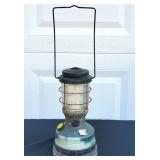 Vtg Coleman Battery Operated Camping Lantern