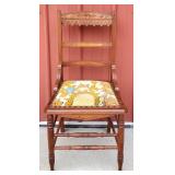 Antique Victorian Walnut Upholstered Chair