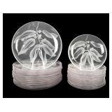 (24pc) Dorothy Thorpe Eucalyptus Sandblasted Glass