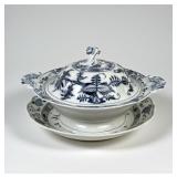 Meissen Porcelain Blue Onion Covered Vegetable Dis