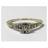 Ladies 14K Gold & Diamond Ring