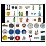 Extensive Vintage Art Glass and Decorative Collect