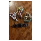 4 Vintage Brooches