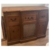 Vintage Magnavox Console Stereo & Record Player