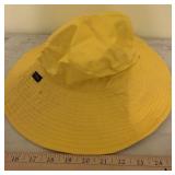 Totes Hat