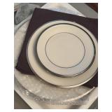 8 Pieces Lenox Plates