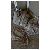 Lot of Linens
