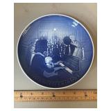 Vtg. Holiday Plate