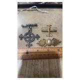 Lot of Brooches