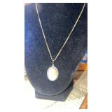 Vtg. Cameo Necklace, no marks
