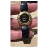 Japona Quartz Watch