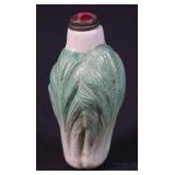 Chinese Porcelain Cabbage Snuff Bottle