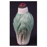 Chinese Porcelain Cabbage Snuff Bottle