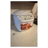 Oster Bread Maker (not tested)