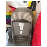 4 folding chairs